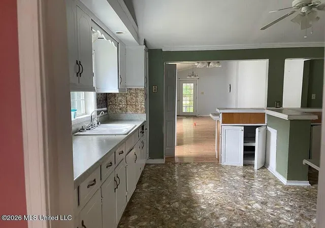 Photo 4 of Sale Pending at 4036 W Pine St, Moss Point, MS 39563 | MLS# 4150028 | Listing updated on 2026-09-15