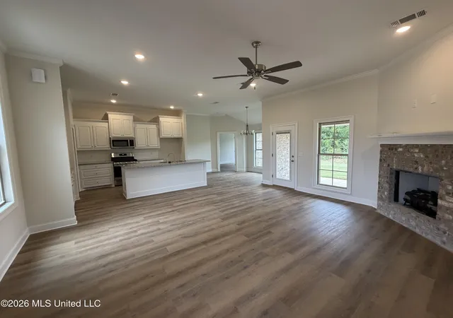 Photo 2 of Single family home for sale at 166 Madisonville Dr, Canton, MS 39046 | MLS# 4150115 | Listing updated on 2026-09-23