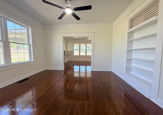 Photo 4 of Sale Pending at 400 Newton St, Crystal Springs, MS 39059 | MLS# 4150311 | Listing updated on 2026-10-08