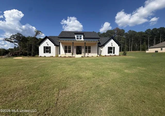 Photo 1 of Single family home for sale at 110 Cypress Ln, Mendenhall, MS 39114 | MLS# 4152341 | Listing updated on 2026-09-02