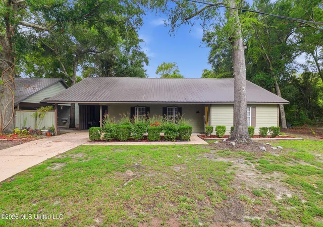 Photo 2 of Sale Pending at 1533 Albacore Ln, Gautier, MS 39553 | MLS# 4151851 | Listing updated on 2026-10-15