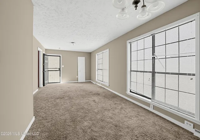 Photo 2 of Single family home for sale at 2722 Pinedale St, Jackson, MS 39204 | MLS# 4161860 | Listing updated on 2026-09-10