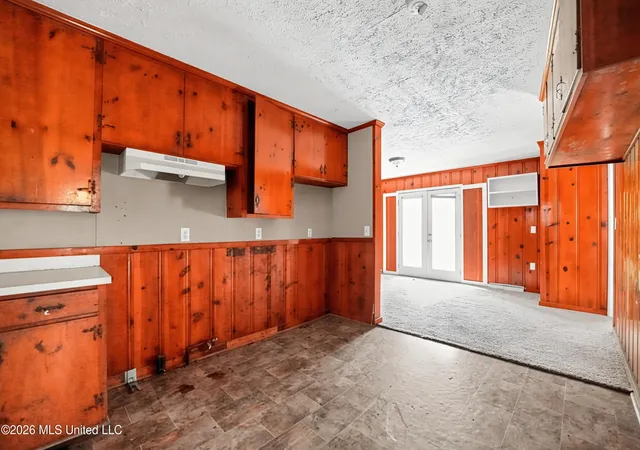 Photo 3 of Single family home for sale at 2722 Pinedale St, Jackson, MS 39204 | MLS# 4161860 | Listing updated on 2026-09-10