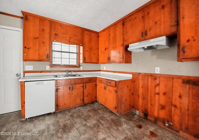 Photo 4 of Single family home for sale at 2722 Pinedale St, Jackson, MS 39204 | MLS# 4161860 | Listing updated on 2026-09-10
