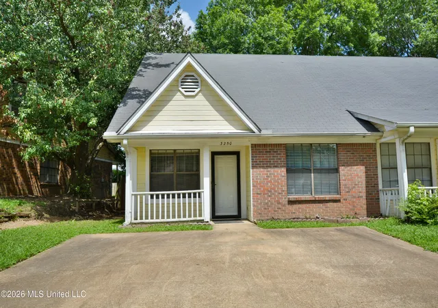 Photo 1 of Multi family home for sale at 3250 Edenshire Ln, Horn Lake, MS 38637 | MLS# 4152462 | Listing updated on 2026-10-01