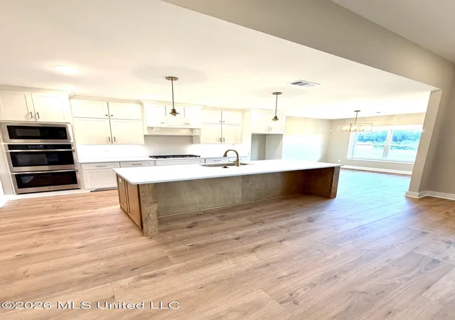 Photo 3 of Single family home for sale at 4365 Edison Dr, Nesbit, MS 38651 | MLS# 4152650 | Listing updated on 2026-09-13