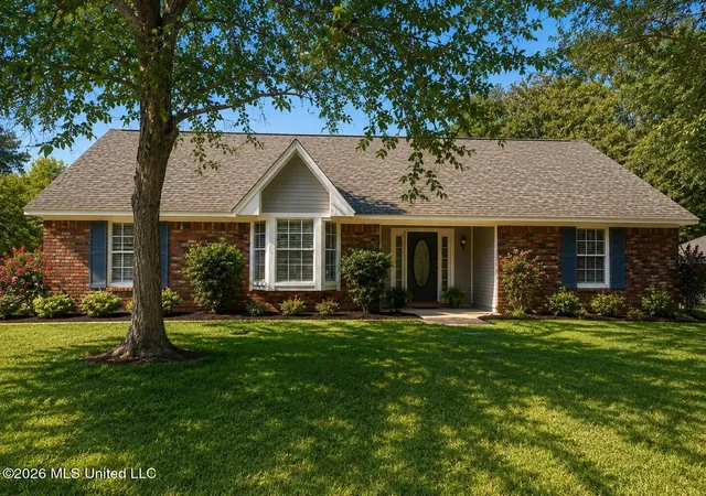 Photo 1 of Single family home for sale at 220 Cobblestone Dr, Madison, MS 39110 | MLS# 4153250 | Listing updated on 2026-09-07