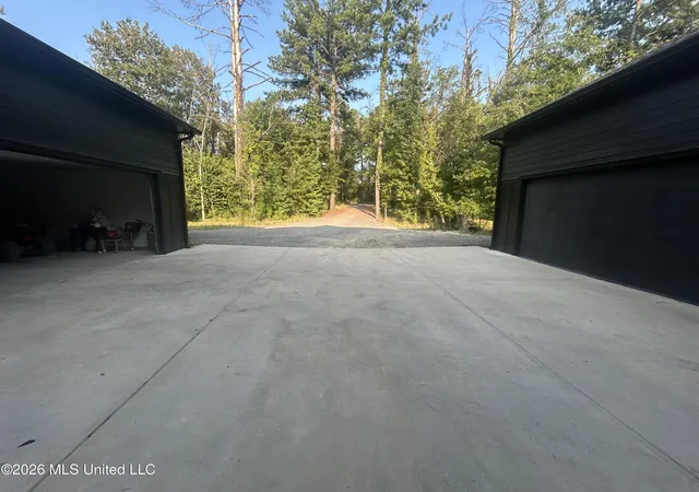 Photo 3 of Single family home for sale at 118 Christmas Ln, Madison, MS 39110 | MLS# 4153293 | Listing updated on 2026-10-19