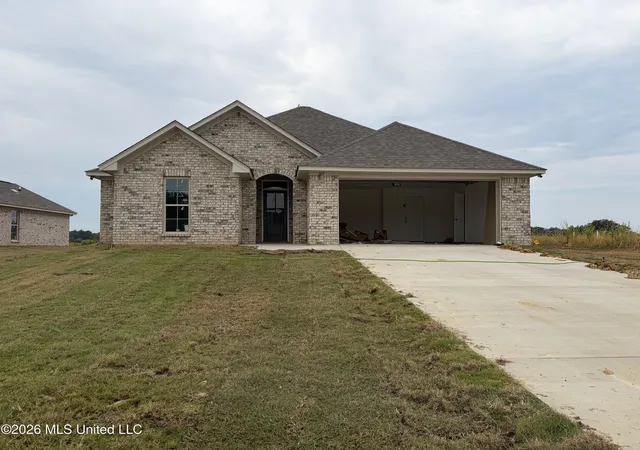 Photo 1 of Single family home for sale at 167 Madisonville Dr, Canton, MS 39046 | MLS# 4153451 | Listing updated on 2026-09-09