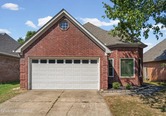 Photo 1 of Sale Pending at 5967 Alexandria Ln, Southaven, MS 38671 | MLS# 4161264 | Listing updated on 2026-09-06