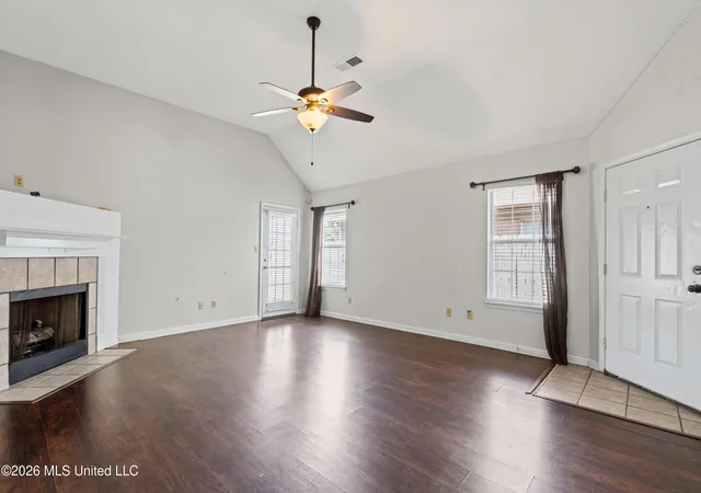 Photo 4 of Sale Pending at 5967 Alexandria Ln, Southaven, MS 38671 | MLS# 4161264 | Listing updated on 2026-09-06