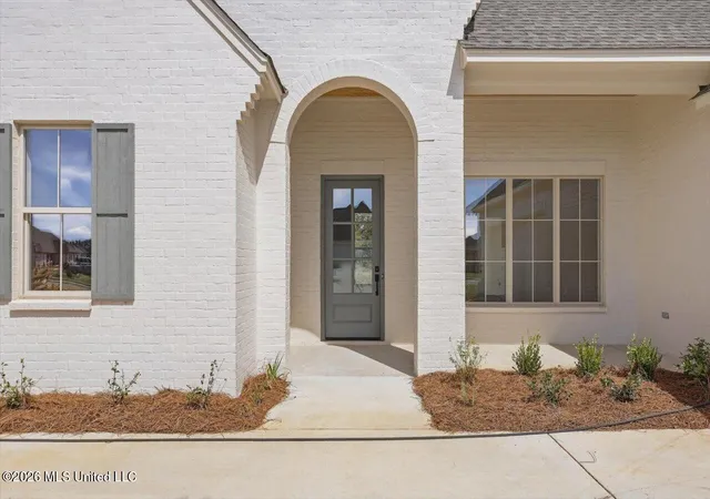 Photo 3 of Single family home for sale at 392 Aurora Cir, Canton, MS 39046 | MLS# 4154619 | Listing updated on 2026-10-19