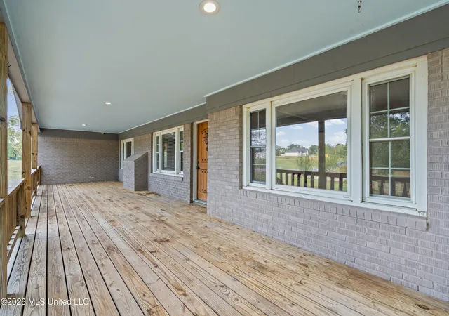 Photo 3 of Sale Pending at 718 Mount Zion Rd, Byhalia, MS 38611 | MLS# 4162624 | Listing updated on 2026-10-19