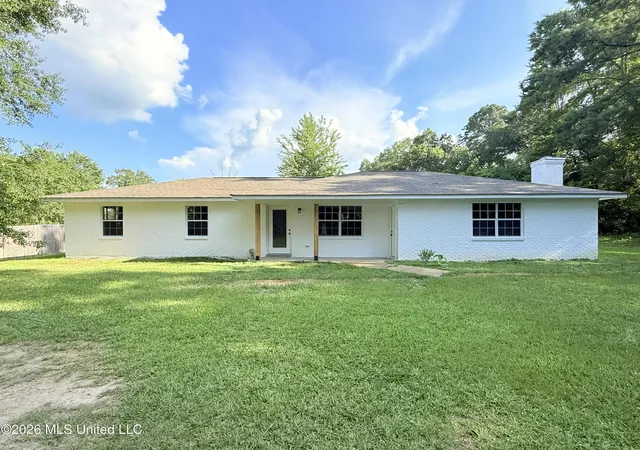 Single family home for sale at 20 Birch St, Silver Creek, MS 39663 | MLS# 4155208