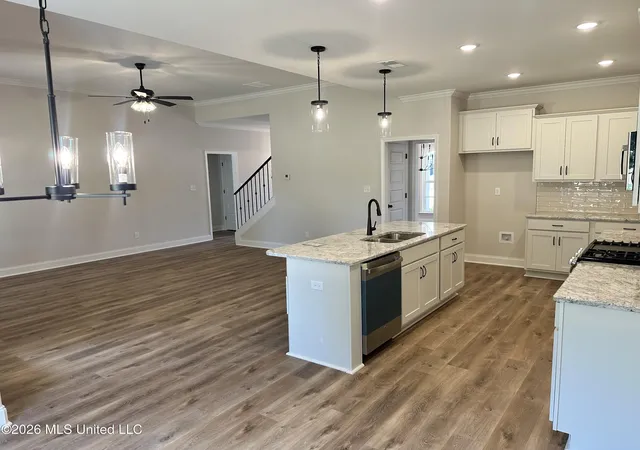 Photo 3 of Single family home for sale at 888 Hazelwood Dr, Lake Cormorant, MS 38641 | MLS# 4158858 | Listing updated on 2026-09-21