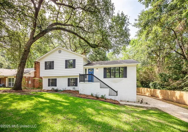 Photo 2 of Single family home for sale at 2550 Davidson Rd, Ocean Springs, MS 39564 | MLS# 4156041 | Listing updated on 2026-09-08