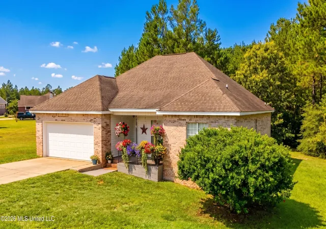 Photo 2 of Single family home for sale at 21645 E Ridge Dr, Saucier, MS 39574 | MLS# 4156326 | Listing updated on 2026-10-20