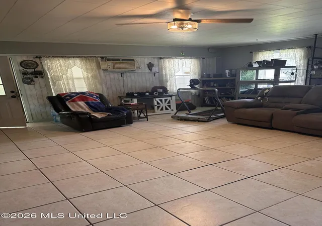 Photo 1 of Single family home for sale at 605 Pinewood Dr, Magee, MS 39111 | MLS# 4156536 | Listing updated on 2026-09-24