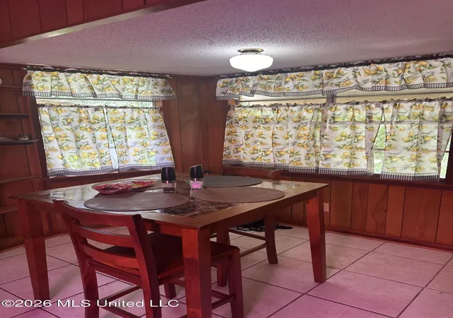 Photo 2 of Single family home for sale at 605 Pinewood Dr, Magee, MS 39111 | MLS# 4156536 | Listing updated on 2026-09-24
