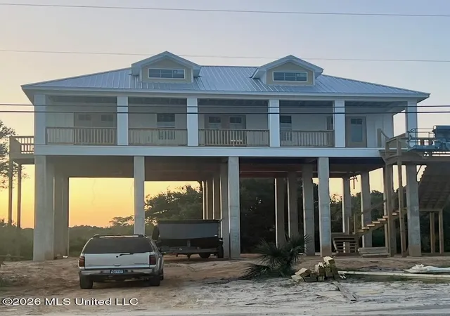 Photo 1 of Single family home for sale at 220 S Beach Blvd, Waveland, MS 39576 | MLS# 4156661 | Listing updated on 2026-10-02