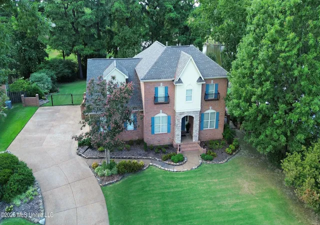Photo 2 of Single family home for sale at 8209 Longwood Dr, Olive Branch, MS 38654 | MLS# 4162099 | Listing updated on 2026-09-11