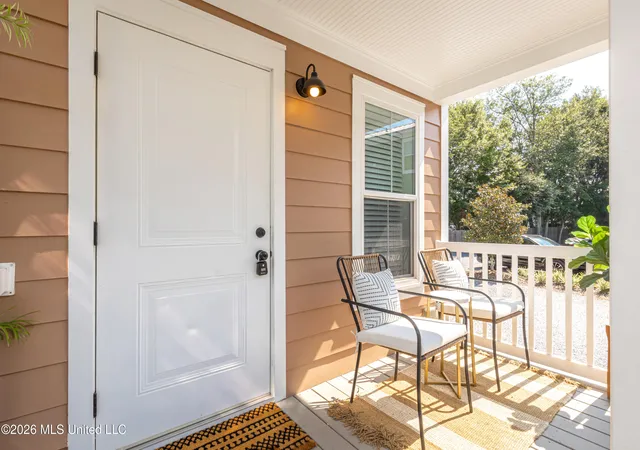 Photo 4 of Sale Pending at 2207 Government St, Ocean Springs, MS 39564 | MLS# 4161827 | Listing updated on 2026-10-07