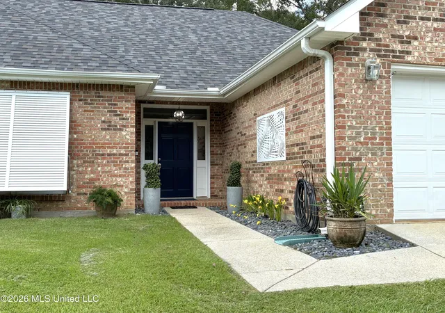 Photo 2 of Single family home for sale at 687 Hilo Way, Diamondhead, MS 39525 | MLS# 4157954 | Listing updated on 2026-09-16