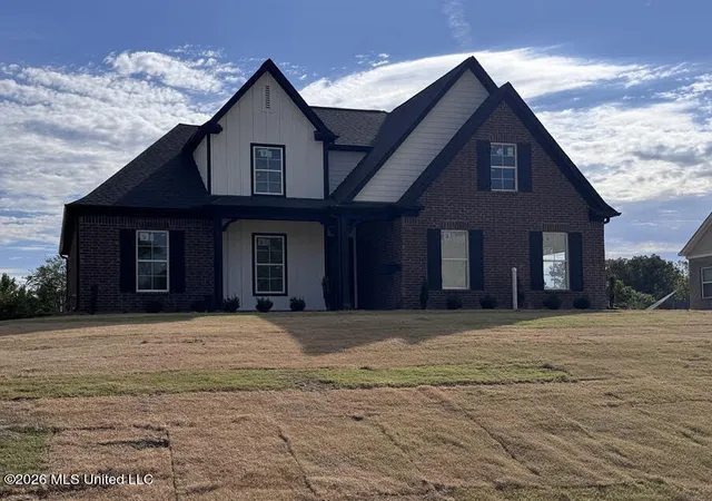 Photo 1 of Sale Pending at 7331 Newbury Dr, Olive Branch, MS 38654 | MLS# 4157508 | Listing updated on 2026-10-22