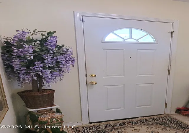 Photo 2 of Single family home for sale at 710 S Hill Ct, Biloxi, MS 39532 | MLS# 4157909 | Listing updated on 2026-10-16
