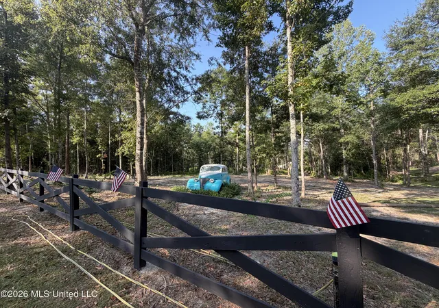 Photo 3 of Sale Pending at 135 Burger Rd, Petal, MS 39465 | MLS# 4157974 | Listing updated on 2026-09-14
