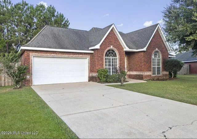 Photo 2 of Single family home for sale at 2933 Village Cir, Ocean Springs, MS 39564 | MLS# 4157988 | Listing updated on 2026-09-09