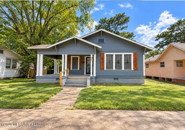 Photo 1 of Single family home for sale at 807 Evergreen Ave, Jackson, MS 39204 | MLS# 4158062 | Listing updated on 2026-10-07