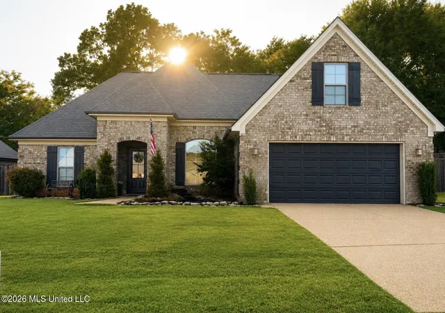 Photo 1 of Single family home for sale at 104 Creekside Dr, Senatobia, MS 38668 | MLS# 4158681 | Listing updated on 2026-09-11