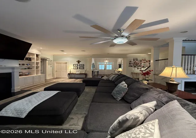 Photo 3 of Single family home for sale at 3529 Montgomery Ln, Pascagoula, MS 39567 | MLS# 4162209 | Listing updated on 2026-09-11