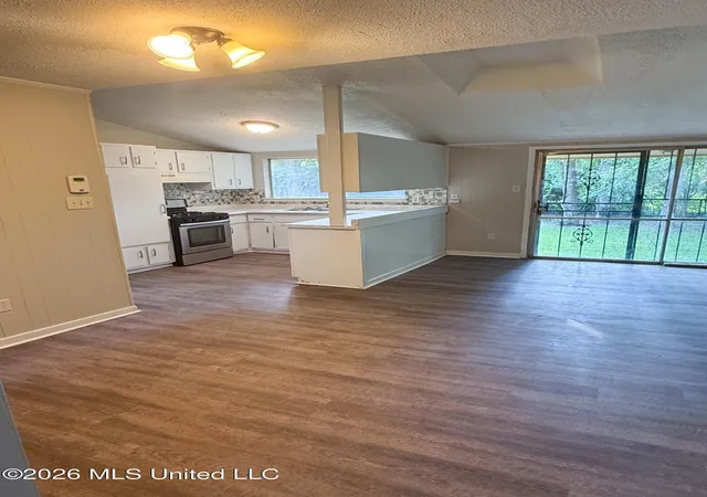 Photo 3 of Single family home for sale at 4344 California Ave, Jackson, MS 39213 | MLS# 4159285 | Listing updated on 2026-09-14