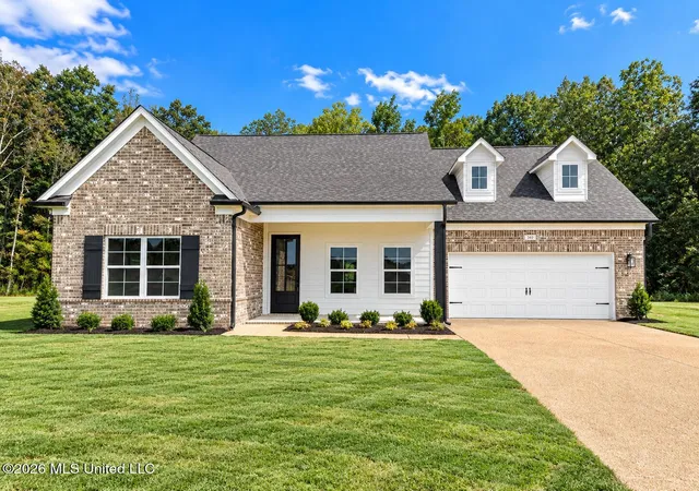 Photo 1 of Single family home for sale at 292 Wells Dr, Hernando, MS 38632 | MLS# 4159775 | Listing updated on 2026-10-13