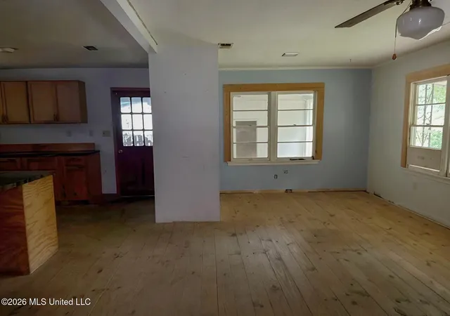 Photo 3 of Single family home for sale at 429 2nd Ave, Monticello, MS 39654 | MLS# 4160065 | Listing updated on 2026-09-09