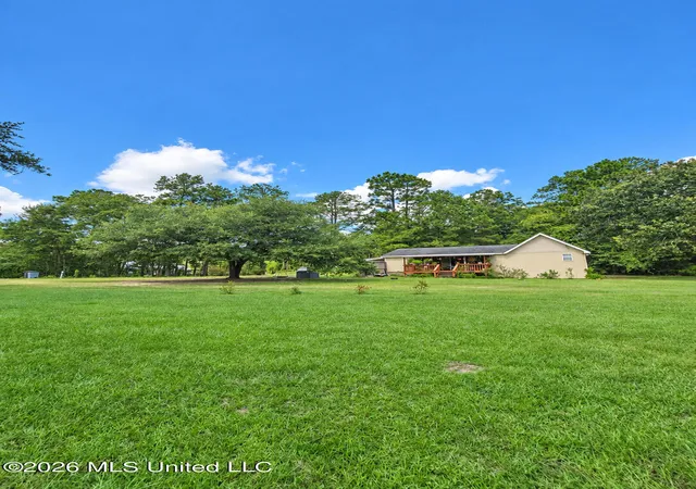 Photo 1 of Single family home for sale at 245 Baucum Rd, Carriere, MS 39426 | MLS# 4159748 | Listing updated on 2026-10-16
