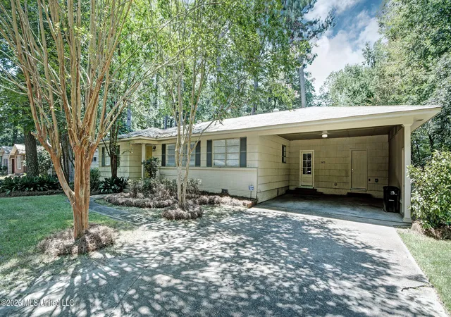 Photo 3 of Single family home for sale at 5473 Pine Ln Dr, Jackson, MS 39211 | MLS# 4161436 | Listing updated on 2026-09-10