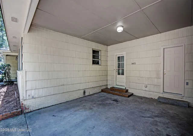 Photo 4 of Single family home for sale at 5473 Pine Ln Dr, Jackson, MS 39211 | MLS# 4161436 | Listing updated on 2026-09-10