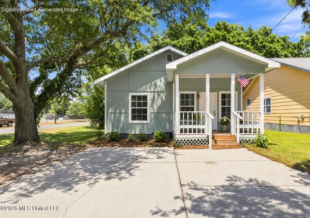 Photo 1 of Single family home for sale at 615 Mckinley Ave, Pascagoula, MS 39567 | MLS# 4160057 | Listing updated on 2026-10-21