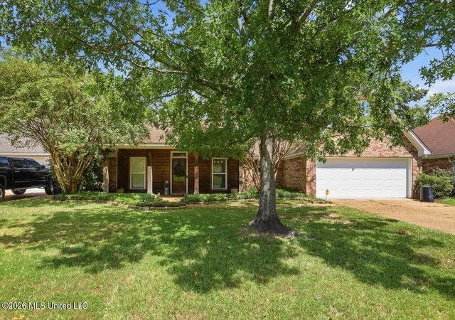 Photo 1 of Single family home for sale at 261 Cherry Bark Dr, Brandon, MS 39047 | MLS# 4161063 | Listing updated on 2026-09-15