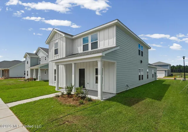 Photo 2 of Single family home for sale at 430 Pimento Cir, Ocean Springs, MS 39564 | MLS# 4160326 | Listing updated on 2026-09-17