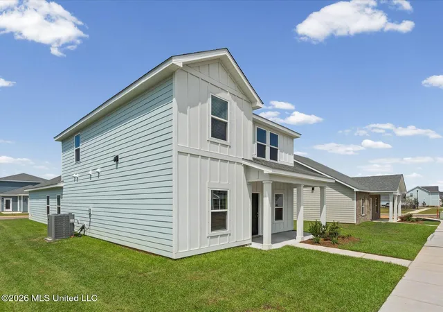 Photo 3 of Single family home for sale at 430 Pimento Cir, Ocean Springs, MS 39564 | MLS# 4160326 | Listing updated on 2026-09-17