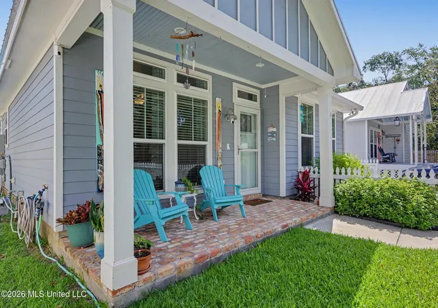 Photo 1 of Single family home for sale at 427 Saint George St, Bay Saint Louis, MS 39520 | MLS# 4165473 | Listing updated on 2026-10-16