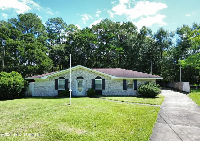 Photo 2 of Single family home for sale at 1800 Pat Dr, Gautier, MS 39553 | MLS# 4161655 | Listing updated on 2026-09-06
