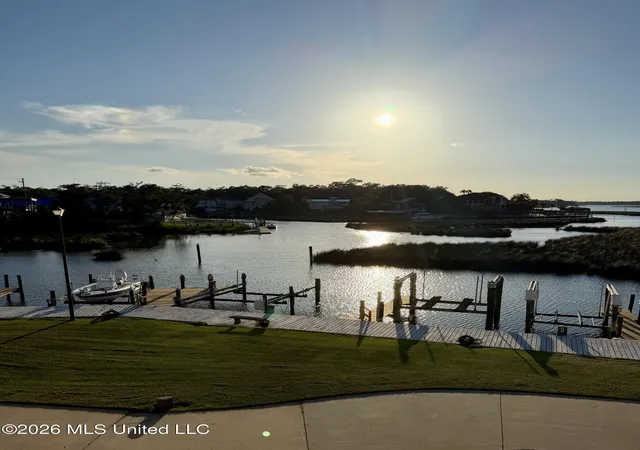 Photo 2 of Townhouse for sale at 717 Bienville Blvd, Ocean Springs, MS 39564 | MLS# 4160633 | Listing updated on 2026-09-04