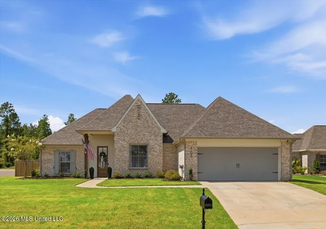 Photo 1 of Single family home for sale at 101 Lakecrest Dr, Madison, MS 39110 | MLS# 4161112 | Listing updated on 2026-09-18