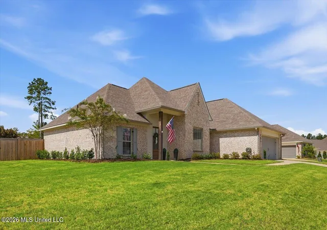 Photo 3 of Single family home for sale at 101 Lakecrest Dr, Madison, MS 39110 | MLS# 4161112 | Listing updated on 2026-09-18