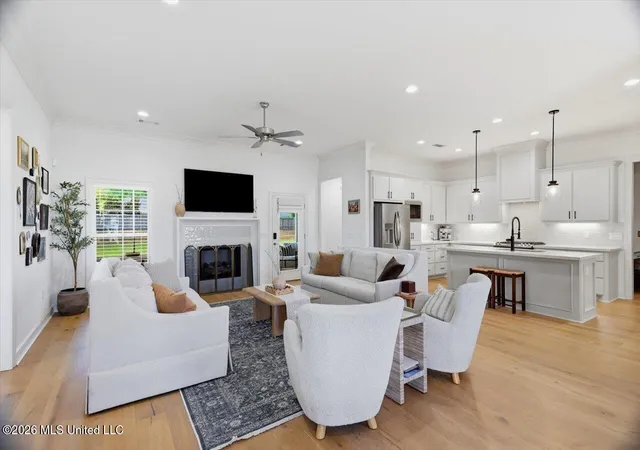 Photo 4 of Single family home for sale at 101 Lakecrest Dr, Madison, MS 39110 | MLS# 4161112 | Listing updated on 2026-09-18